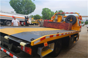 英吉沙附近拖车电话号码服务